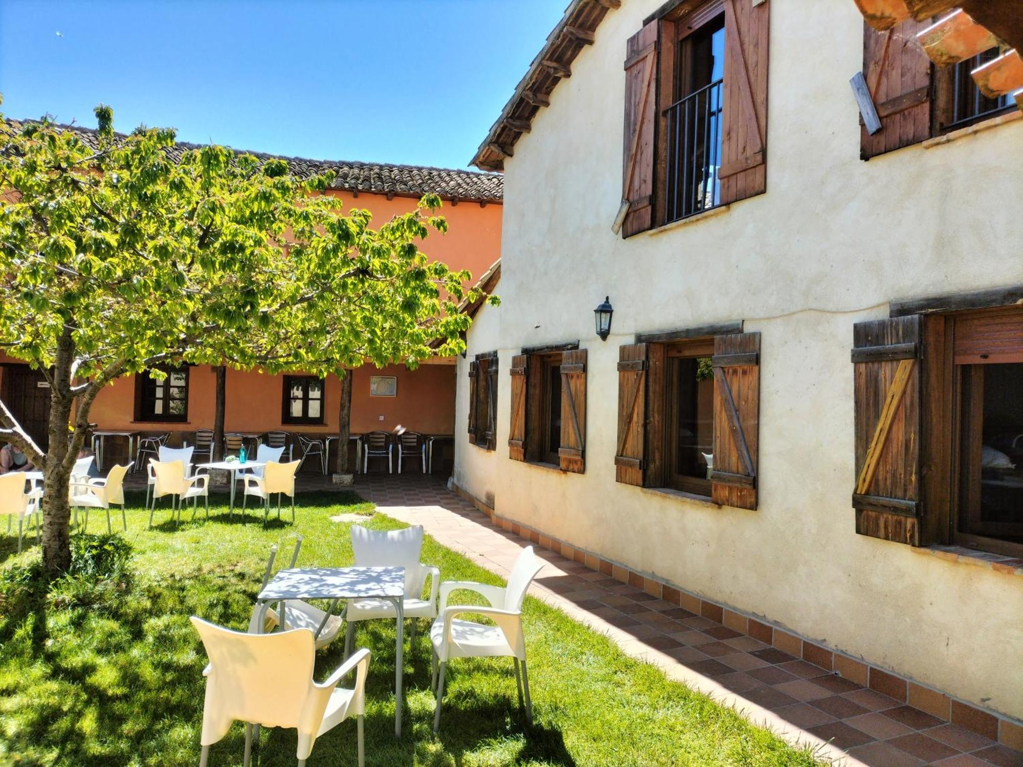 Don Camino Low Cost Villalcázar de Sirga Dış mekan fotoğraf