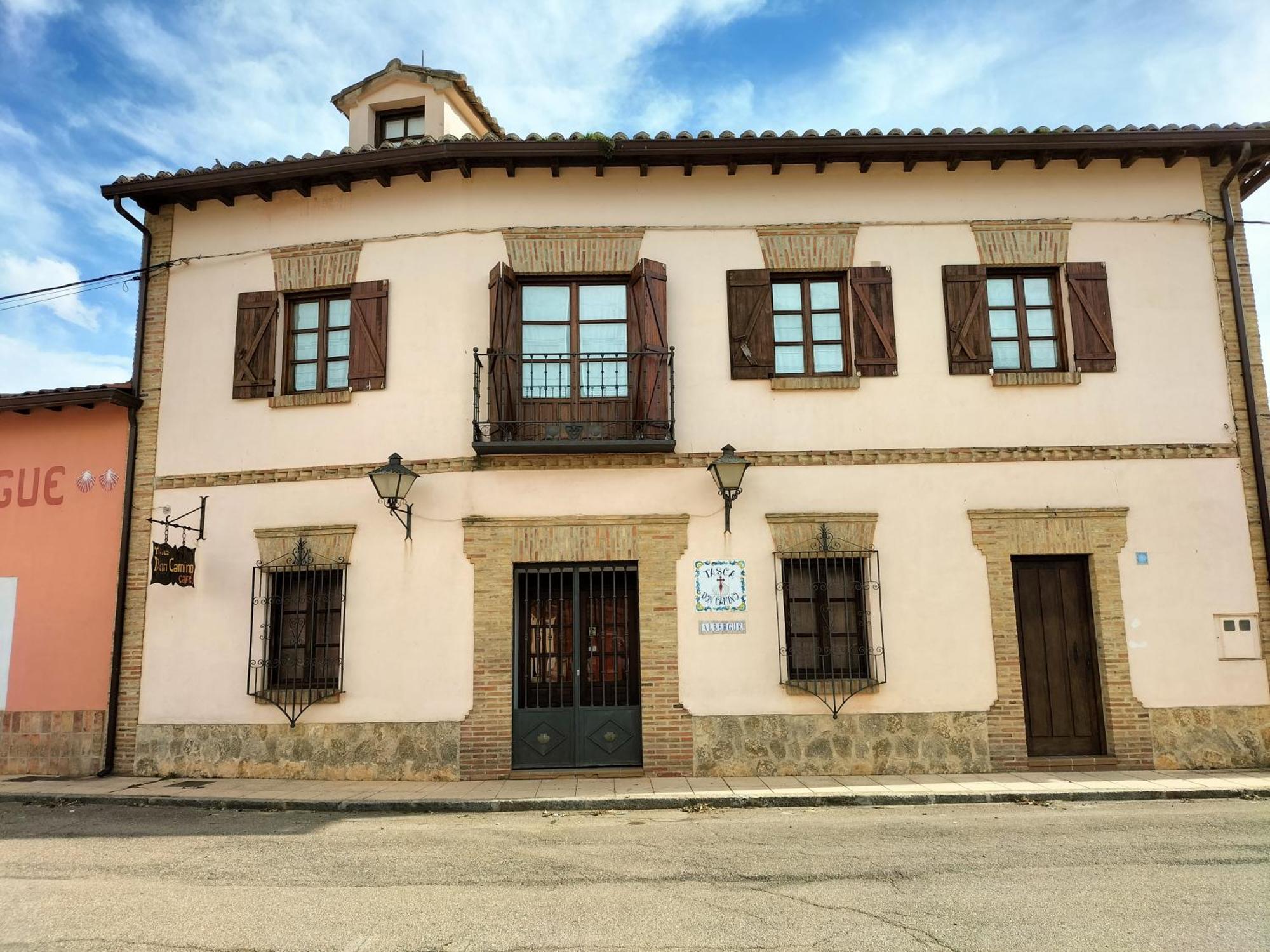 Don Camino Low Cost Villalcázar de Sirga Dış mekan fotoğraf